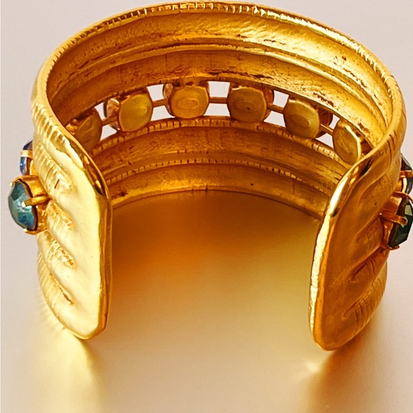 🔶Nicky Butler Fashion Gold-Tone Wide Crystal Egyptian Cobra Statement Cuff NEW - Picture 7 of 11